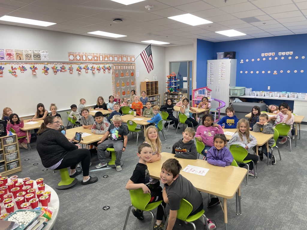 On Friday, Mrs. Floersch’s kindergarteners and Ms. Eischens’ second graders teamed up for another Buddy Day! This visit included building cages for Turkey Tom, reading Turkey in Disguise, and of course enjoying a sweet treat! It was such a wonderful experience watching our little engineers hard at work and having fun together! 🦃💛