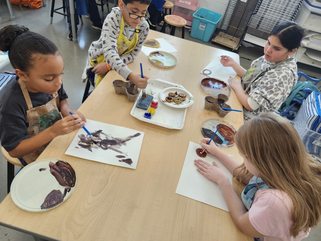 Today 4th graders worked on mixing primary colors and white to create a variety of browns. 