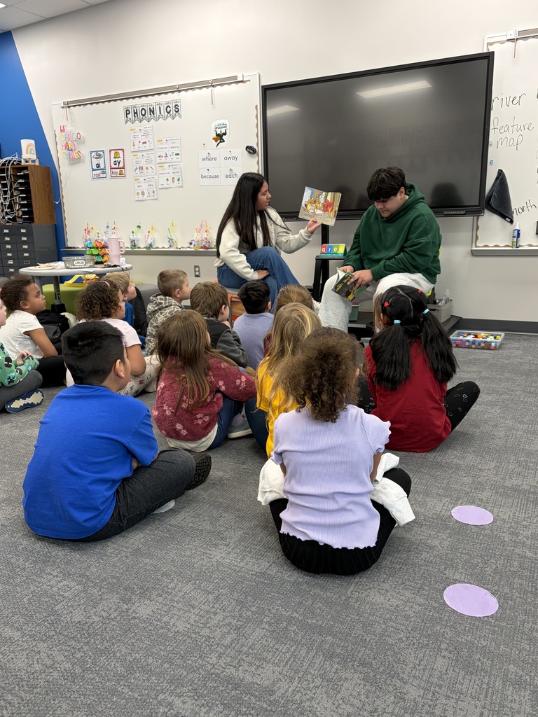 Oh look! Miah and JJ, our high school helpers from last semester, surprised Mrs. Sohns’ class as Mystery Readers!!!
