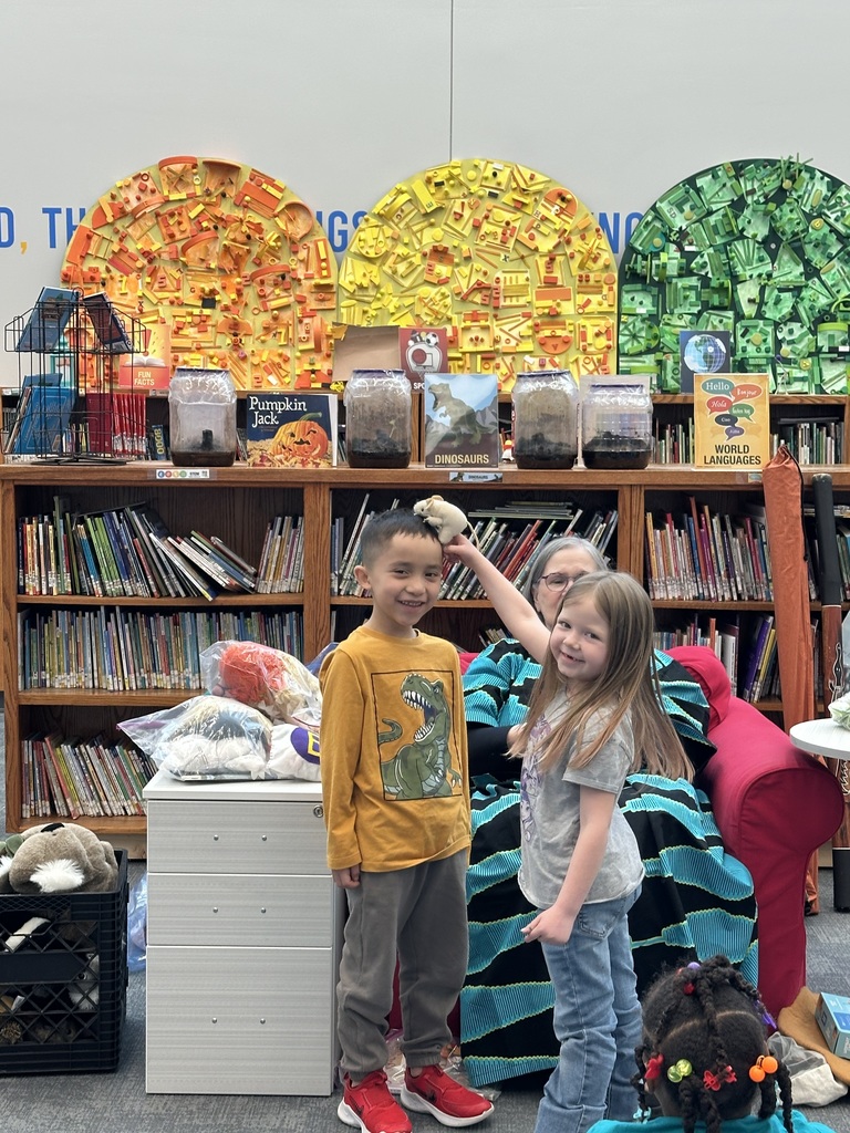 Ms. Nancy was back this week! Students enjoyed helping to tell stories from Australia and even learned about the didgeridoo. Storytelling with Ms. Nancy is made possible by H.A.V.E.