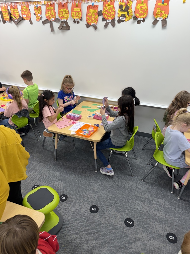 On Friday, Ms. Eischens’ second graders and Mrs. Floersch’s kindergarteners came together for a special buddy activity to build kites! The older students did an amazing job guiding and encouraging their kindergarten partners, showing patience, kindness, and leadership every step of the way. Together, they carefully designed and created their kites, helping one another and celebrating each little success along the way. There were so many smiles, laughs, and proud moments as their creations started to come to life. It was so fun to see friendships grow and teamwork shine between the two classes! We couldn’t have asked for a better way to welcome the first day of spring than by collaborating, creating, and making such sweet memories together. 🌸🪁💛