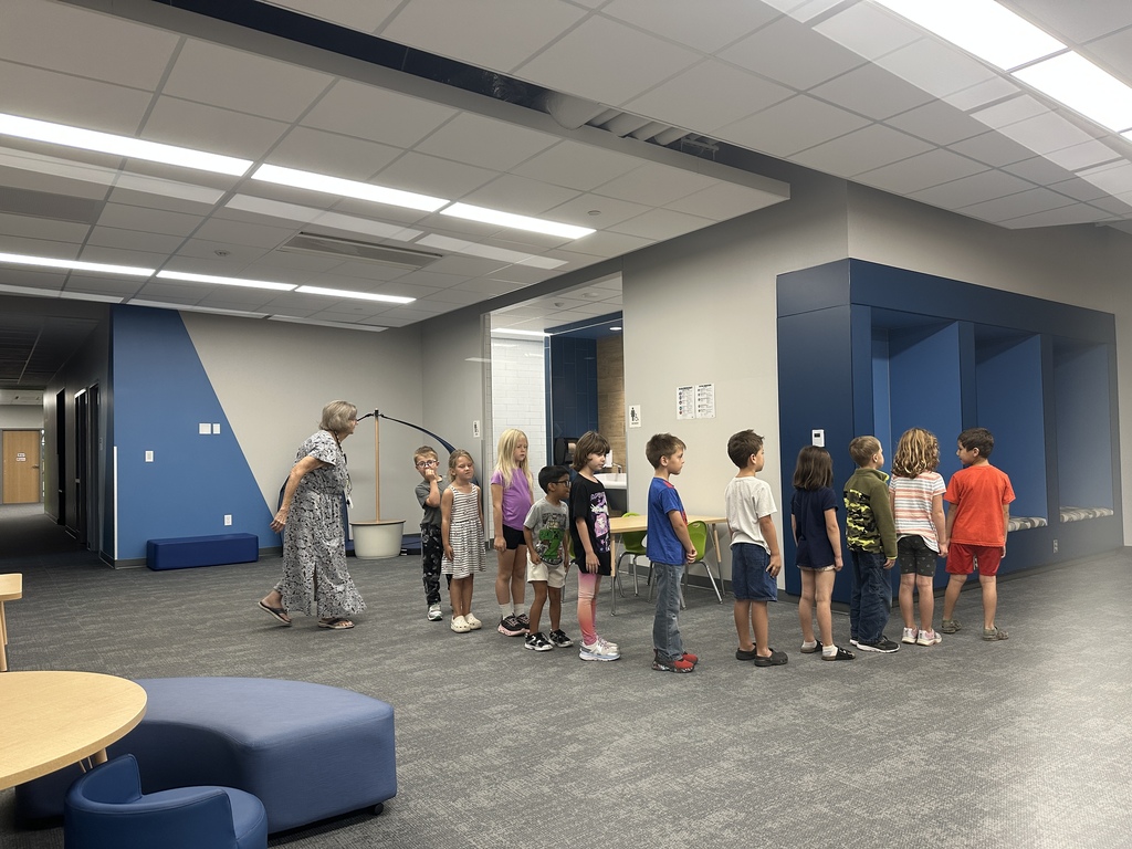 Mrs. Powel caught Mrs. Sohns' first graders using the bathroom and lining up without a peep! Now that’s Being Giant.