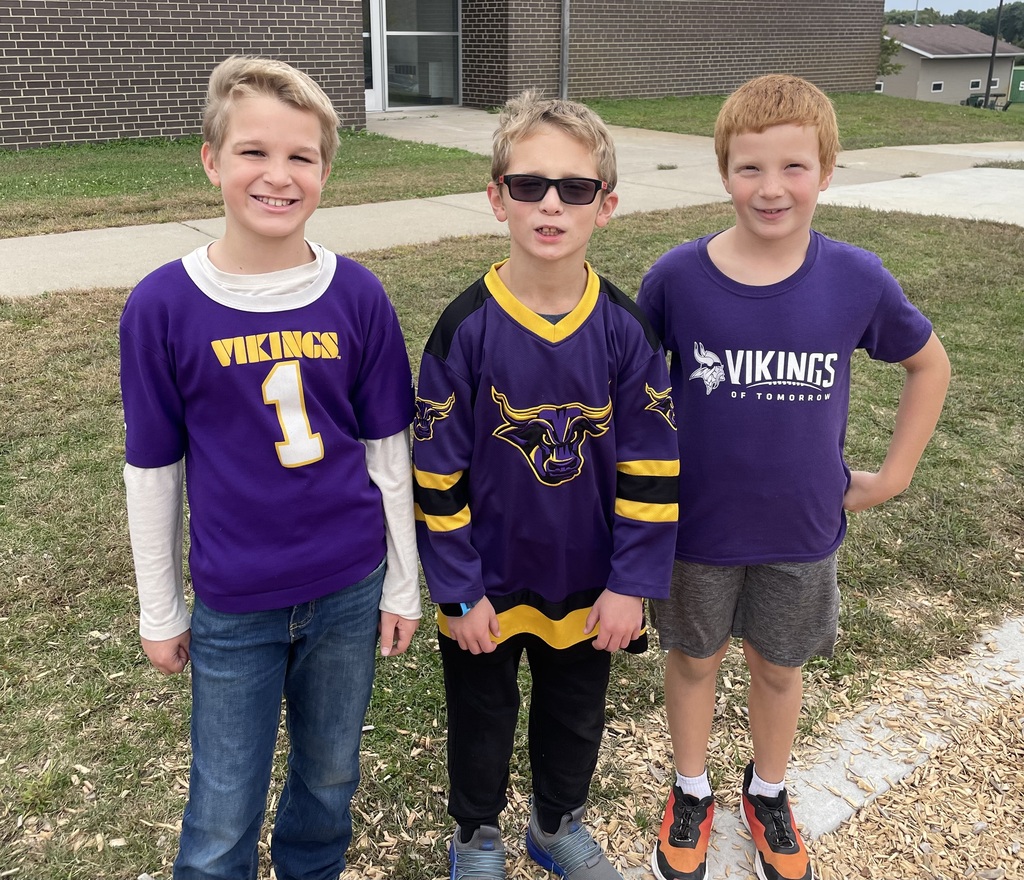 Class color day at LSH Elementary!