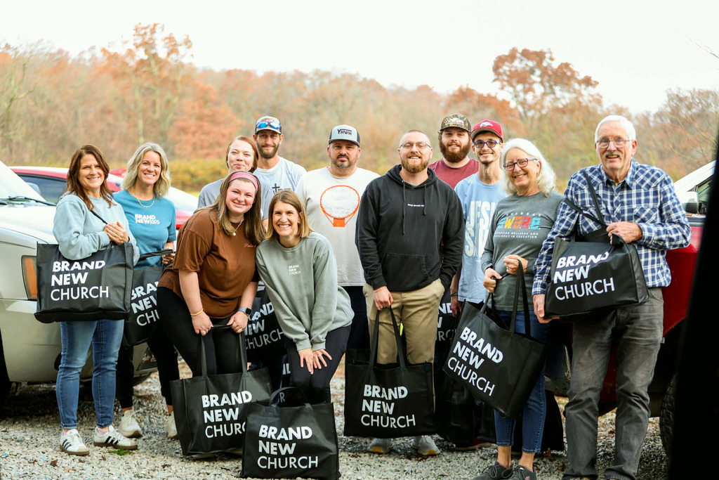 Thank you to Brand New Church for delivering Thanksgiving food bags for some of our students! 🦃 We are so grateful and appreciative of your generosity to our students and their families!! ❤️  #TigerPride