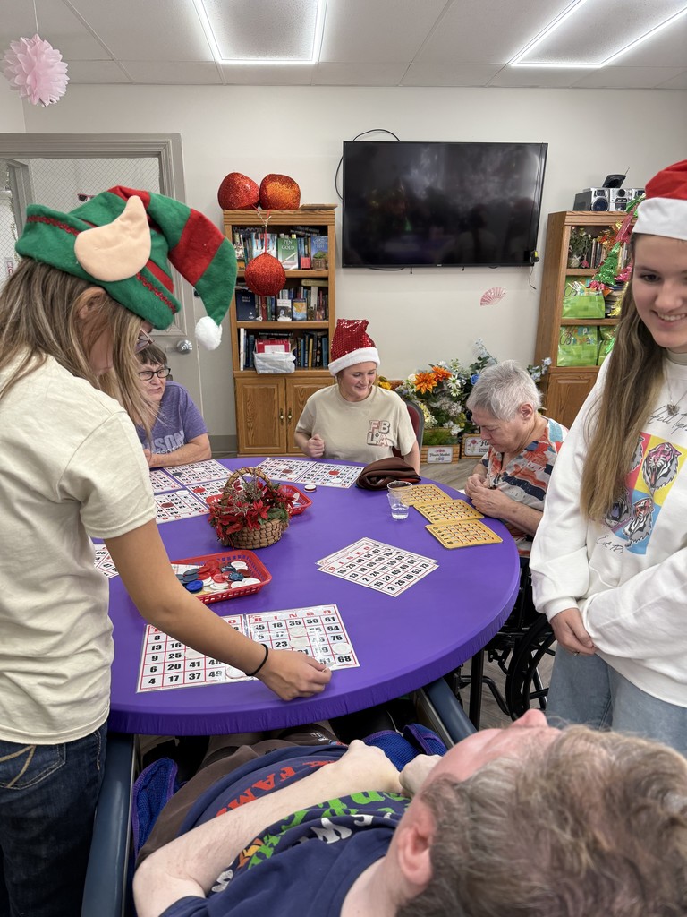 FBLA Members at Creekside at the Springs Nursing Home