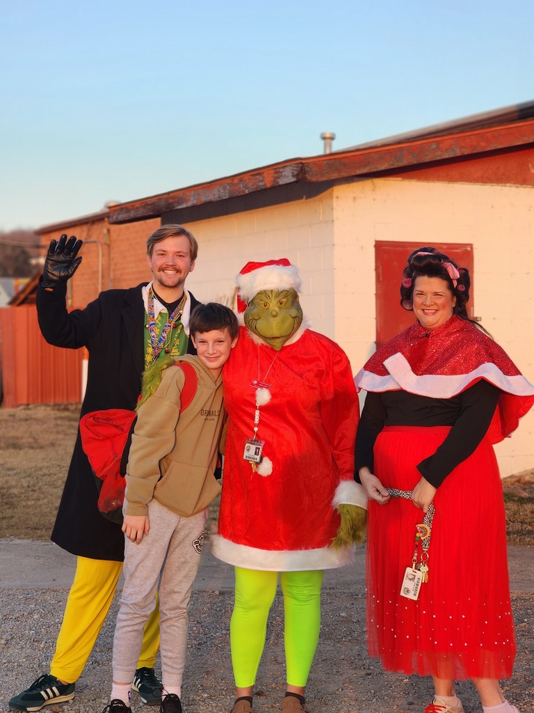 Grinch, Devin, Huck, Mandy