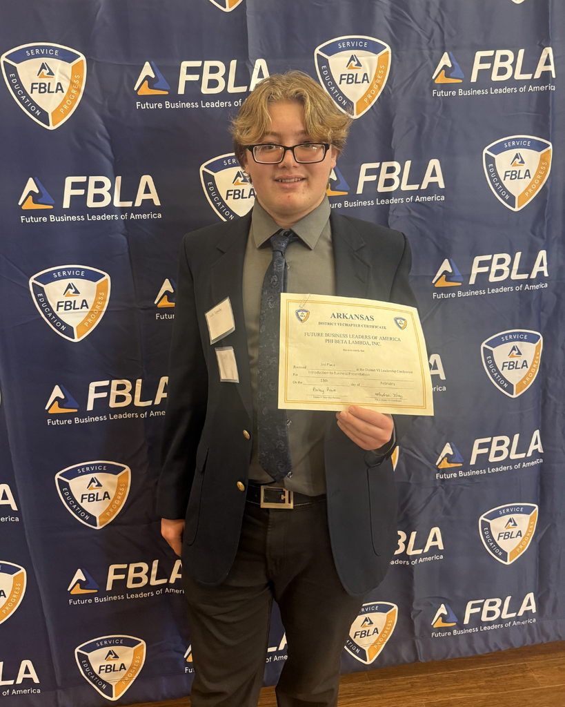 Izaac (3rd place Intro to Business Presentation)