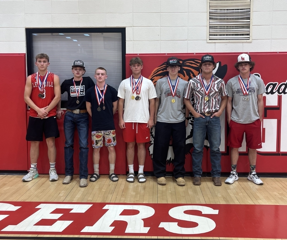 Congratulations to our Senior High Track members who qualified for the State Track Meet in Mineral Springs on May 6th! Great job, Tigers!! 