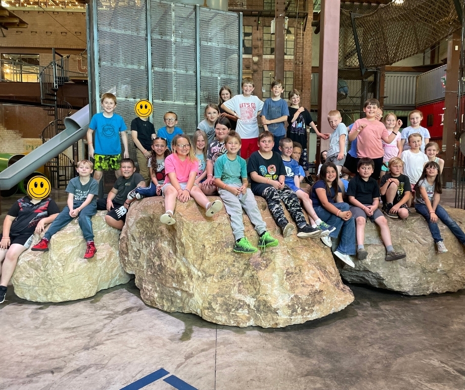 3rd grade had a great time on their field trip to Fritz's Adventure! We would like to thank Culver's in Branson for providing a free lunch to all of the students!