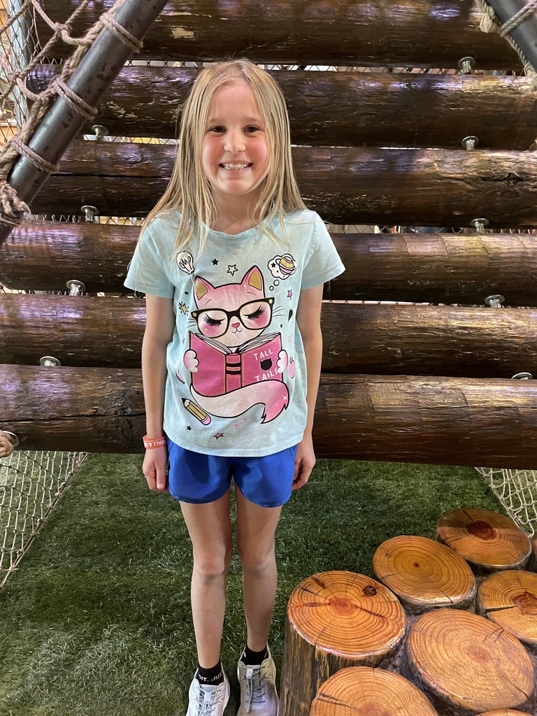 3rd grade had a great time on their field trip to Fritz's Adventure! We would like to thank Culver's in Branson for providing a free lunch to all of the students!