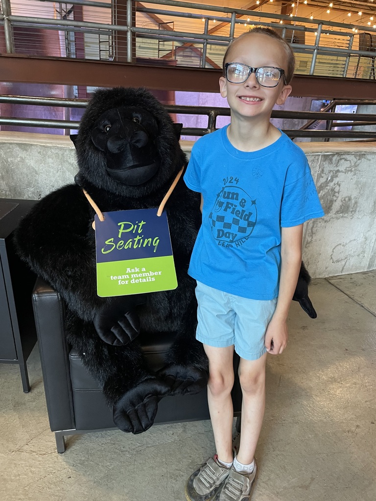 3rd grade had a great time on their field trip to Fritz's Adventure! We would like to thank Culver's in Branson for providing a free lunch to all of the students!