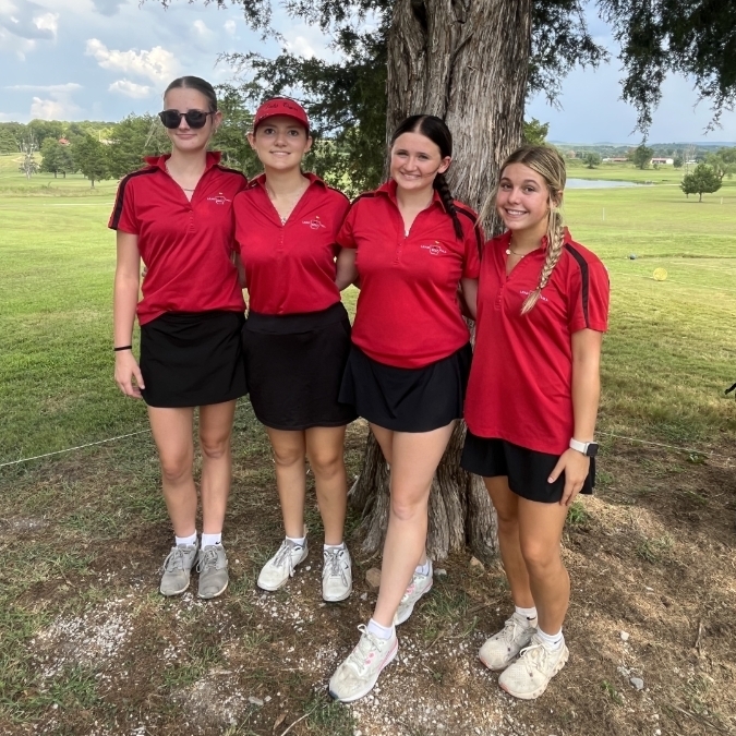 Congratulations to the Lead Hill girls golf team for finishing first in their golf match at Diamond Hills! Team members include Elizabeth Archer, Kennedy Hudson, Hattie Hughes, and Elizabeth Harmon. 

Congratulations to the Lead Hill boys golf team for finishing runner up in their golf match at Diamond Hills! Team members include Logan Henson, Austin Hood, Easton Hardman, Grayden Collins, and Jeremiah Springer.

Great job, Tigers Golf! 🐅 ⛳️

#TigerPride