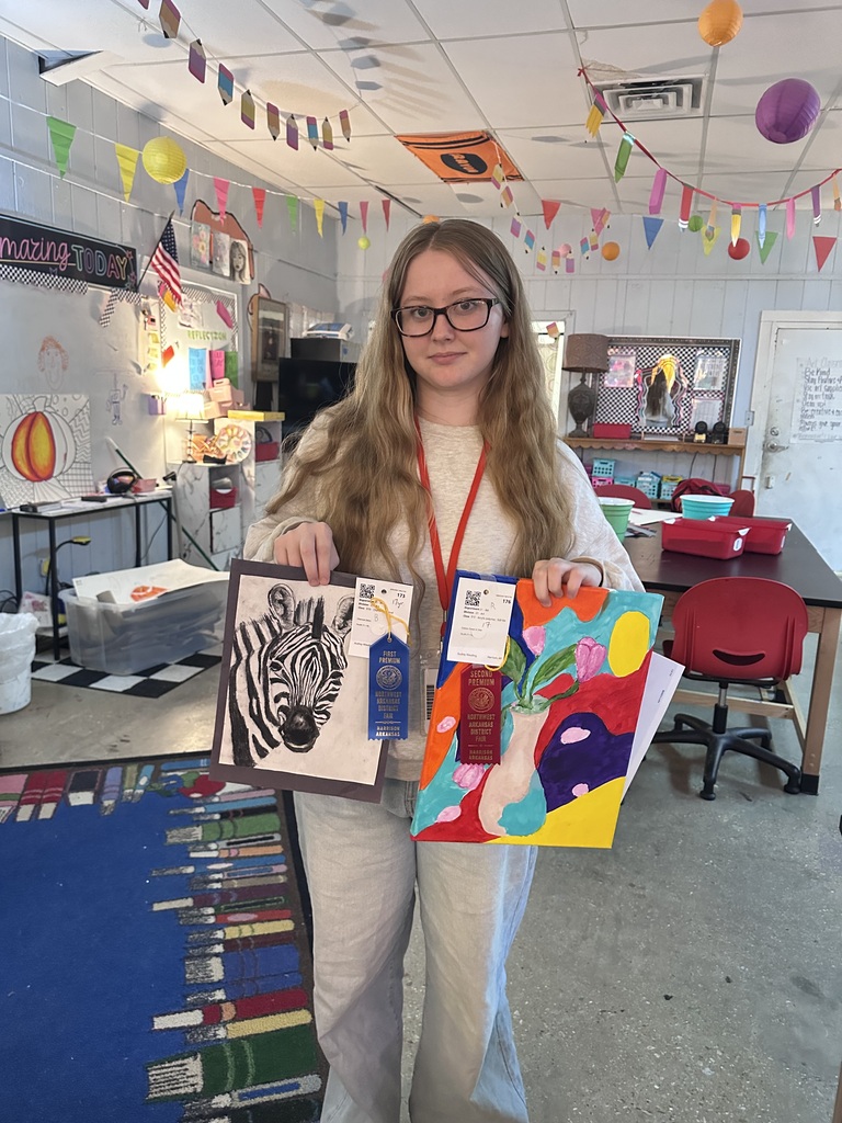Congratulations to Audrey Wessling, Teagan Lowe, Kendra Wagner, & Cole McQuary for receiving ribbons for their artwork at the Northwest Arkansas District Fair!   #TigerPride