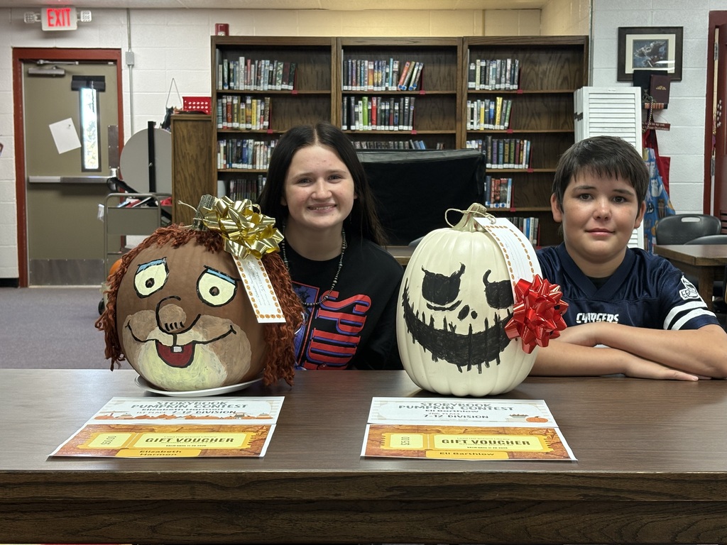 Congratulations to our Storybook Pumpkin Contest Winners! They received gift certificates to the Book Fair that will be held in November!🎃📖 7th-12th Grade Division: Elizabeth Harmon, 1st place; Eli Barthlow, 2nd place