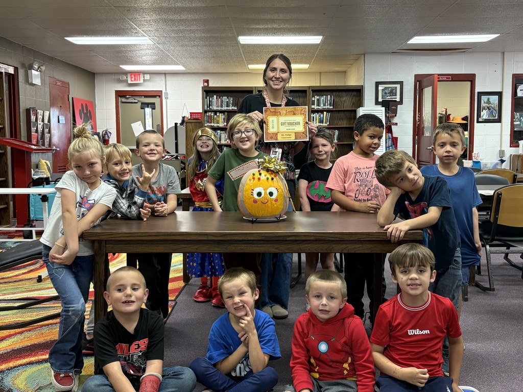 Congratulations to our Storybook Pumpkin Contest Winners! They received gift certificates to the Book Fair that will be held in November!🎃📖 Classroom Entry: Miss Hodge's 1st Grade