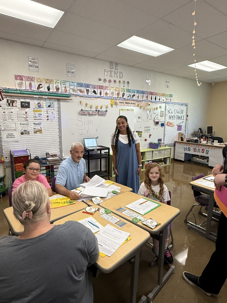 Ms. Bass and 3rd grade families