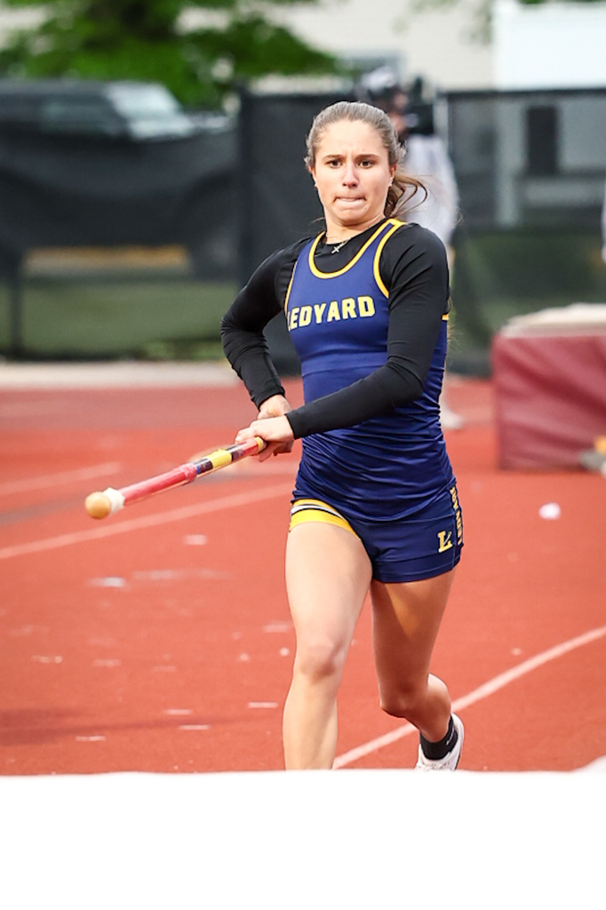 Eva Di Garbo--Pole Vault