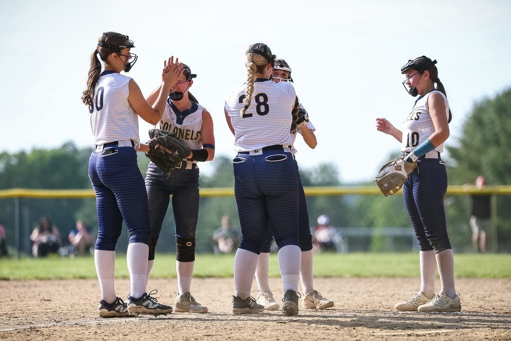 LHS softball team