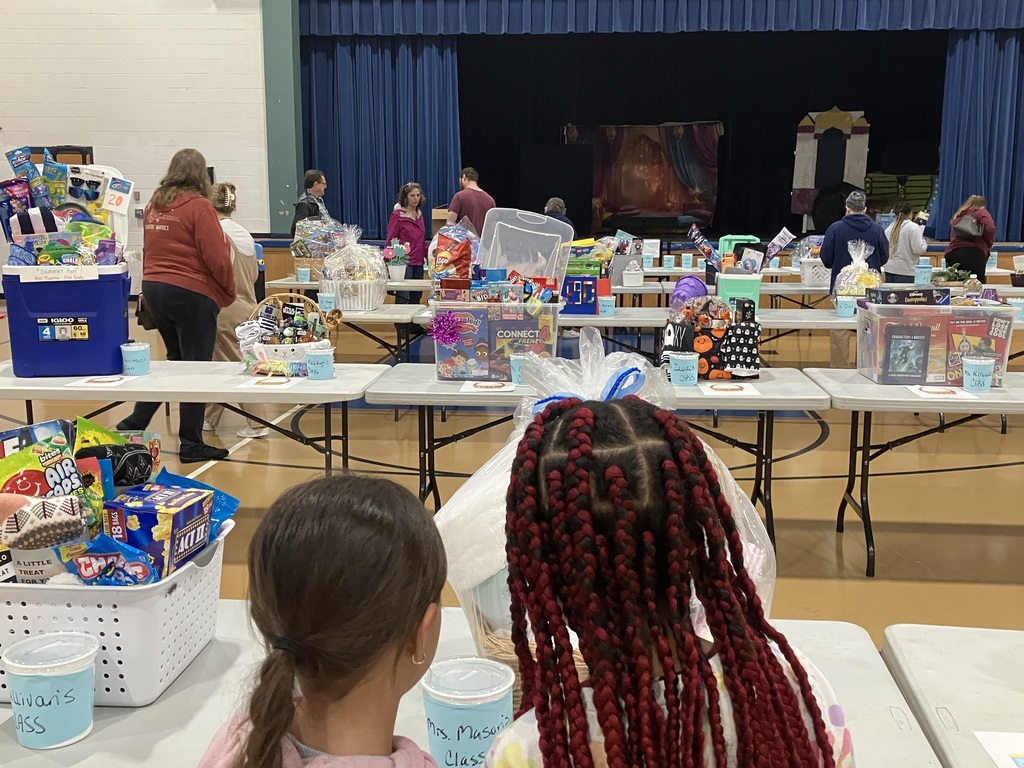 Basket Raffle has a lot to see