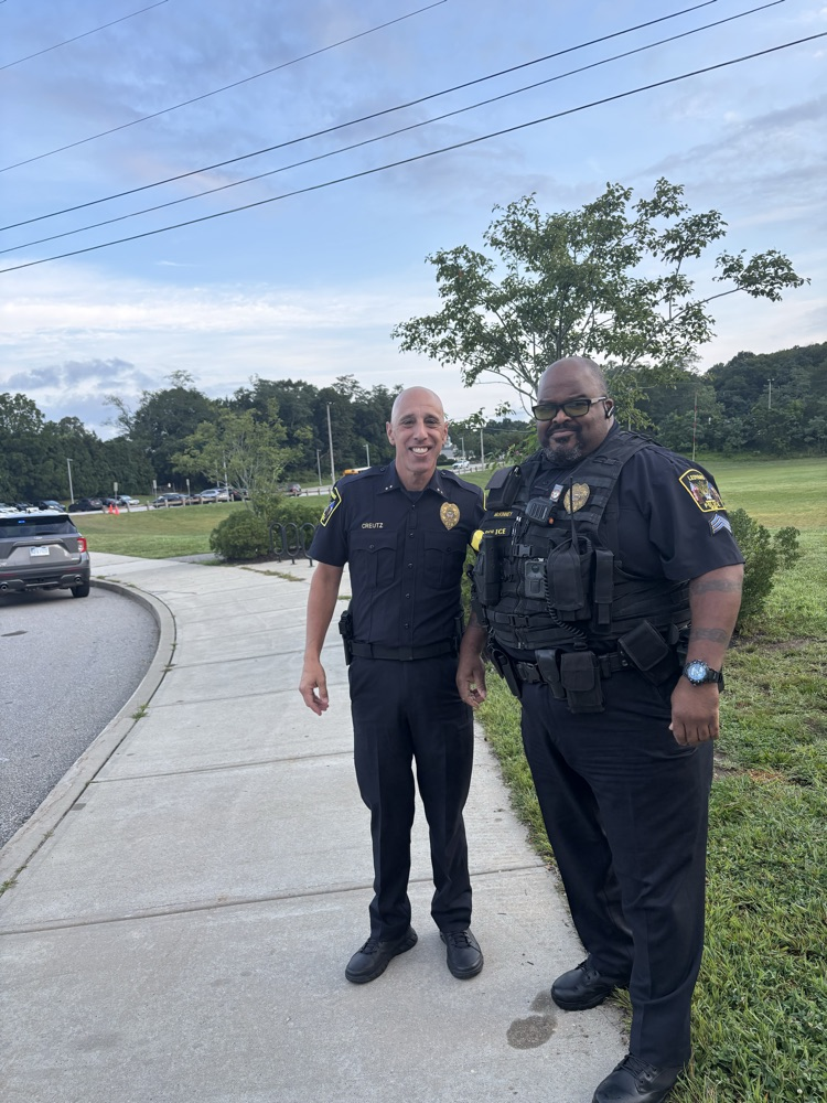 sgt McDonald and Chief Creutz