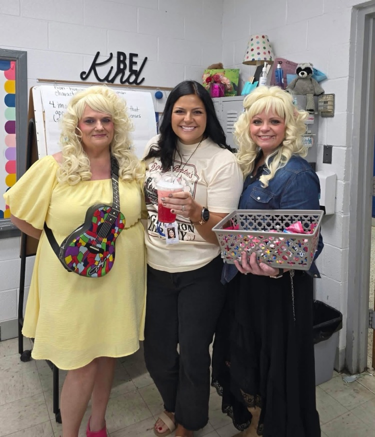 our LCMHS Dolly’s and Mrs. Stamper 