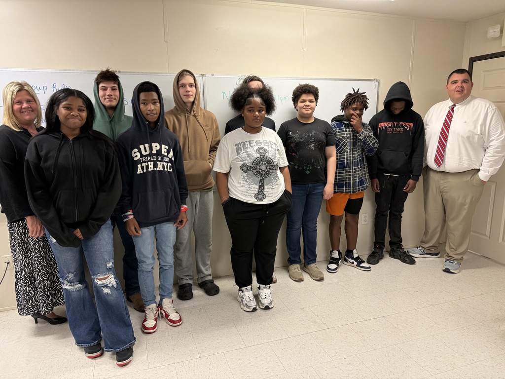 Student Advisory Group meets with Dr. Dossenbach