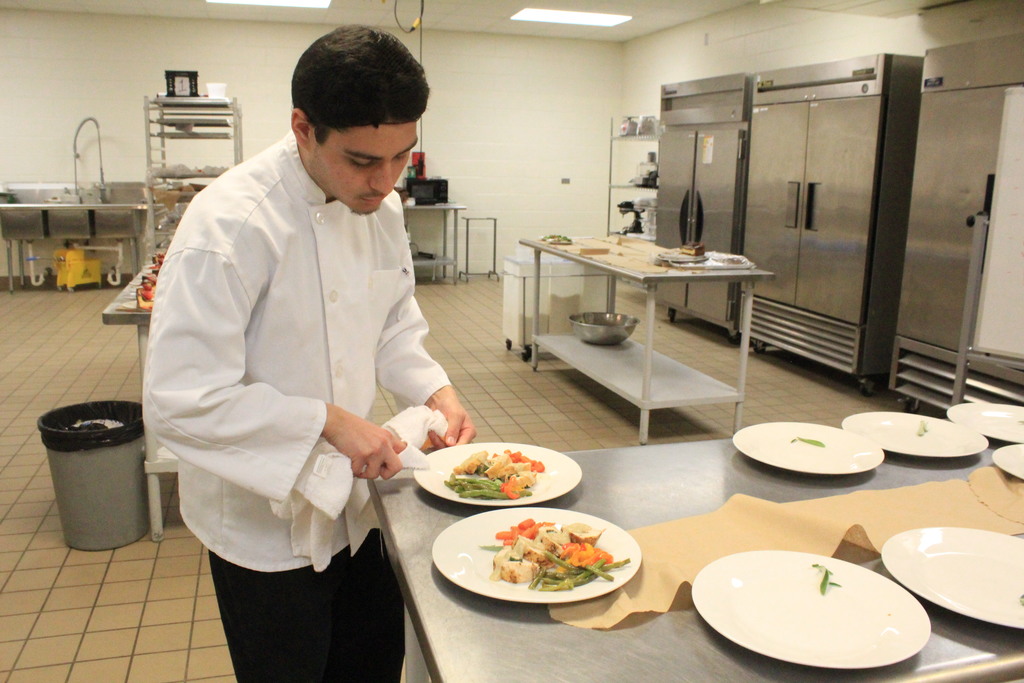 AVID Etiquette Lunch 2026