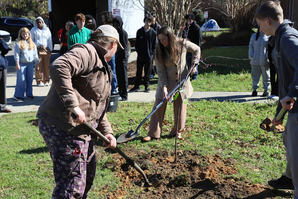 RedBud Planting at LCS