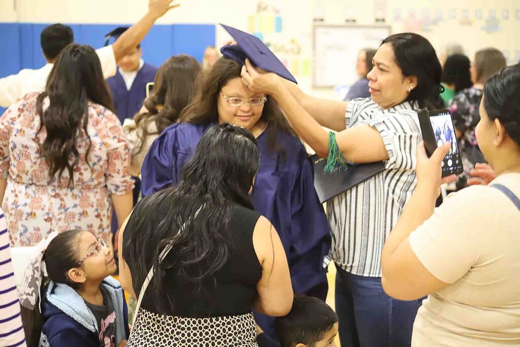 Floyd L Knight Class of 2026 Graduation Photos