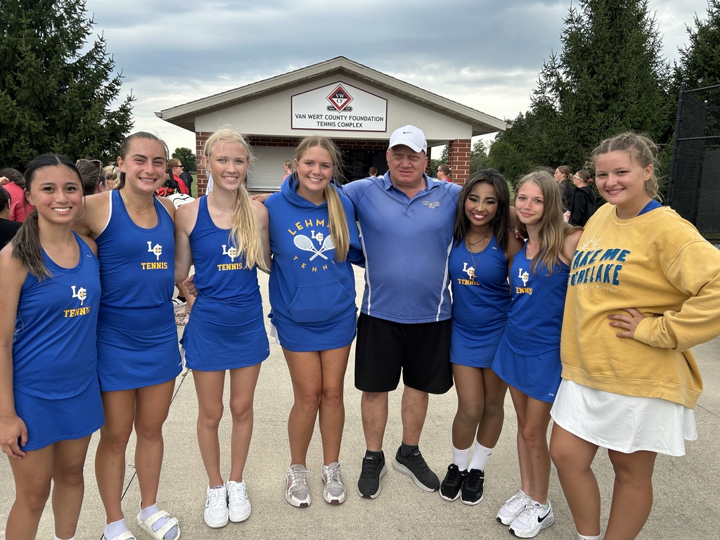 Girls Tennis