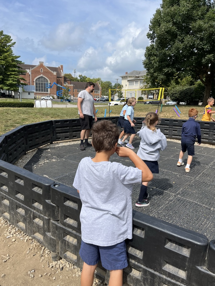 Gaga ball