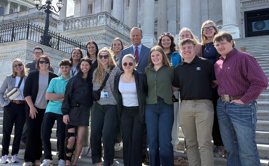 Students meeting with Senate Majority Leader John Thune on the Senate steps. 