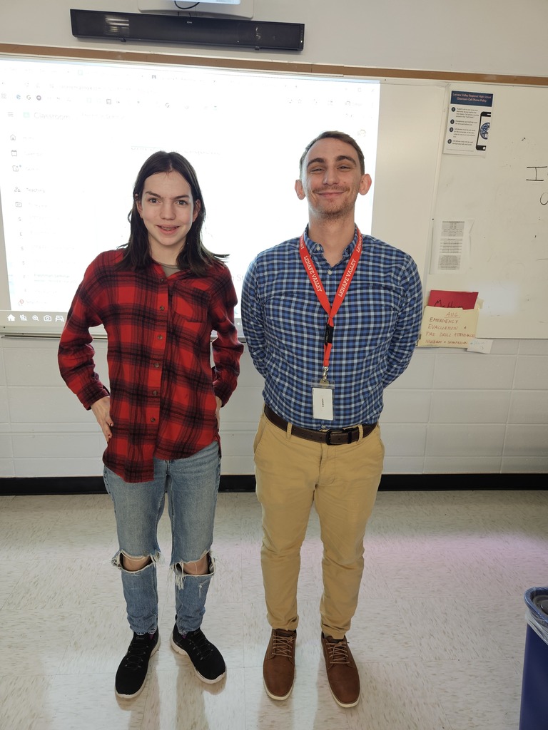 Alina Fee & Mr. Haines