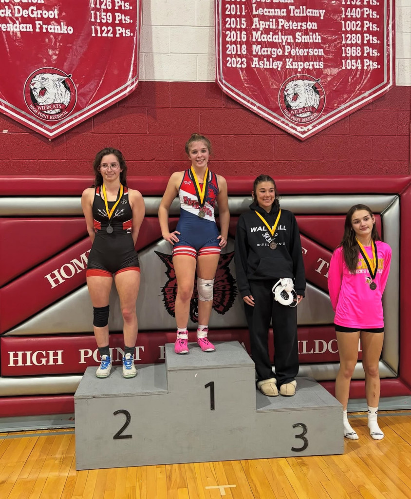 Congratulations to Cora Almendinger for winning the 120lb HWS Girls Wrestling Tournament!