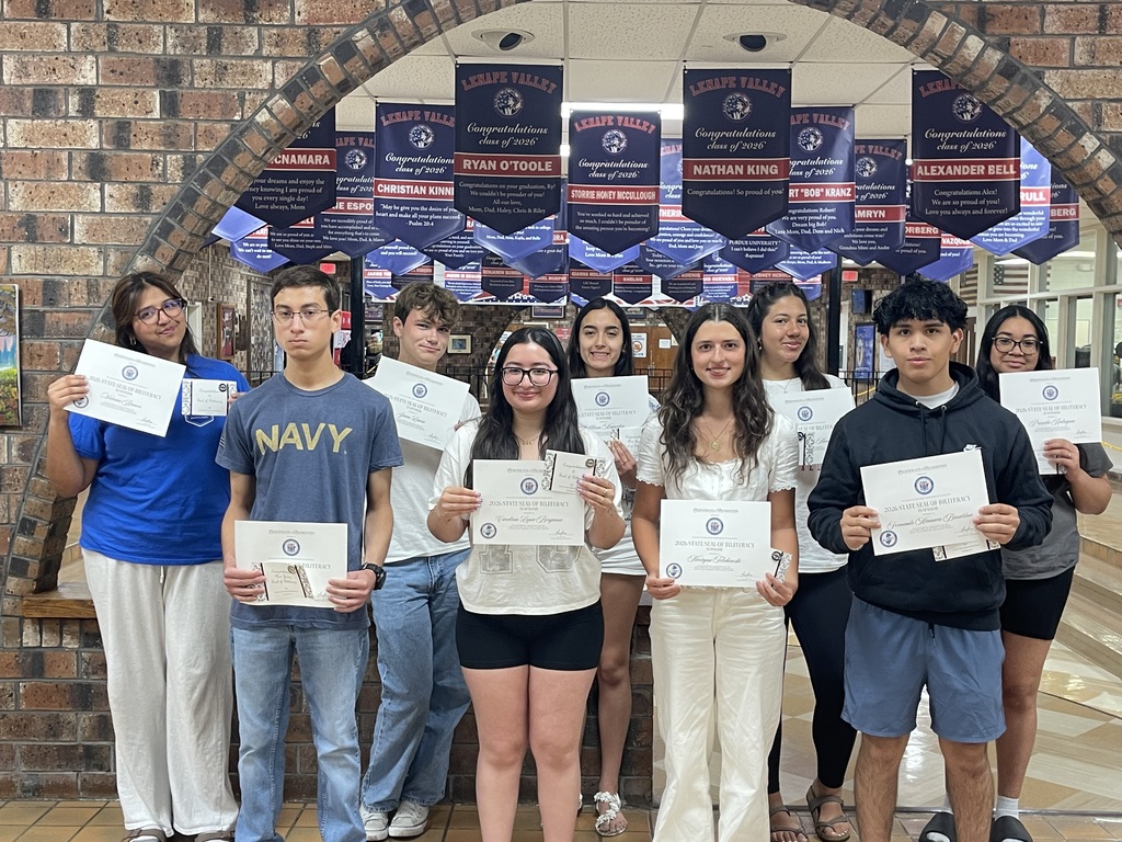 Congratulations to these amazing seniors for earning the New Jersey State Seal of Biliteracy!  These dedicated students demonstrated high-level proficiency in both English and Spanish/Polish. We celebrate your commitment, hard work, and dedication to your studies!   