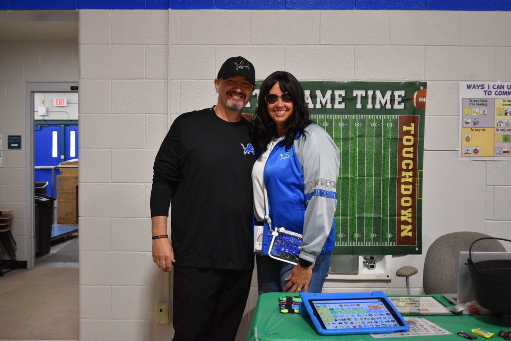 Staff dressed as Dan Campbell and spouse Holly Campbell