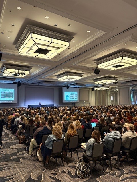A room full of conference attendees