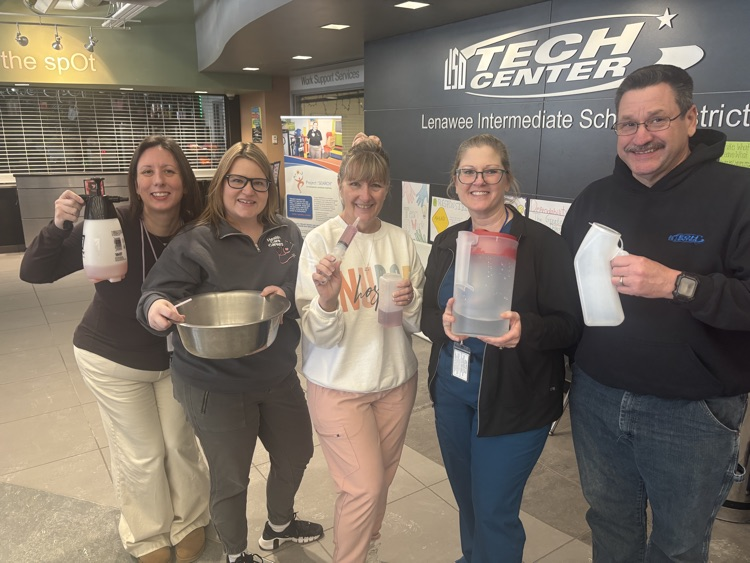 multiple staff with not cups