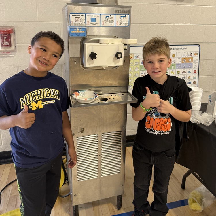 two students with ice cream