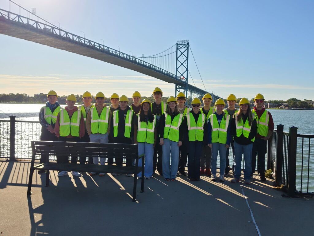 Class Photo at Ambassador Bridge