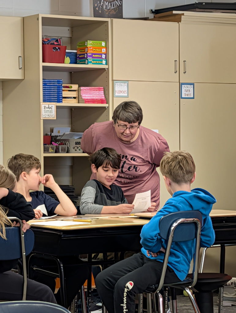 Author Beckie Reads Book to Elementary