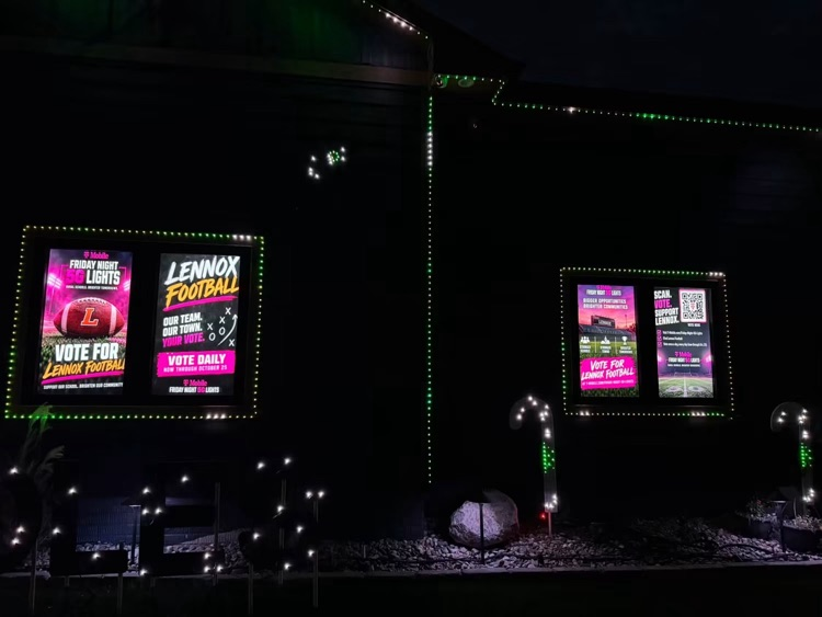 Lennox is painting the town MAGENTA! Our community is showing up BIG for T-Mobile’s Friday Night 5G Lights! Let’s keep the momentum going! @TMobile @LennoxJuniorHighandHighSchool #FN5GL #Entry #PaintTheTownMagenta #LennoxOrioles #LennoxPride