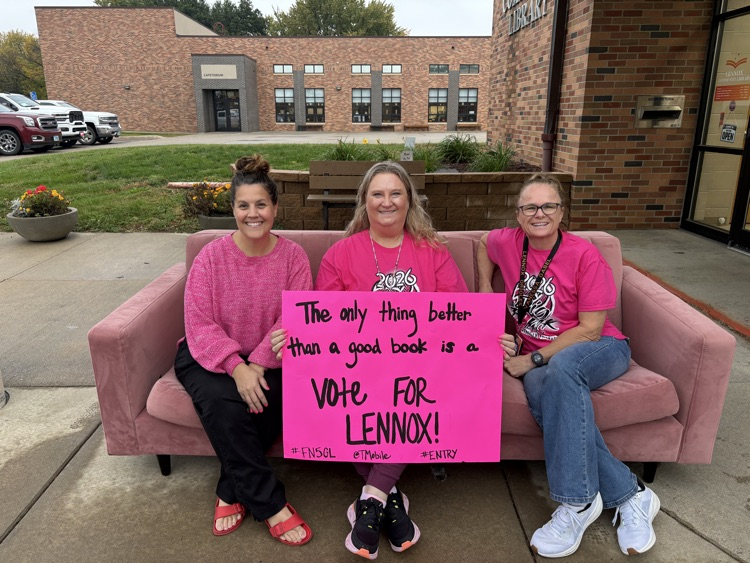 Lennox is painting the town MAGENTA! Our community is showing up BIG for T-Mobile’s Friday Night 5G Lights! Let’s keep the momentum going!  @TMobile @LennoxJuniorHighandHighSchool #FN5GL #Entry #PaintTheTownMagenta #LennoxOrioles #LennoxPride