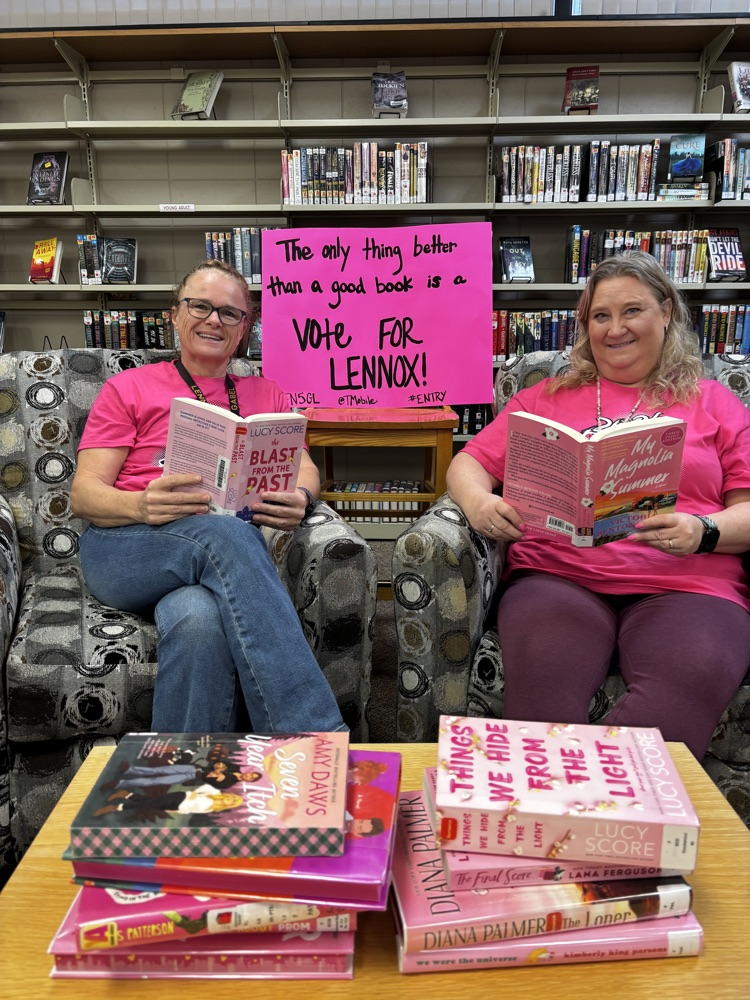 Lennox is painting the town MAGENTA! Our community is showing up BIG for T-Mobile’s Friday Night 5G Lights! Let’s keep the momentum going!  @TMobile @LennoxJuniorHighandHighSchool #FN5GL #Entry #PaintTheTownMagenta #LennoxOrioles #LennoxPride