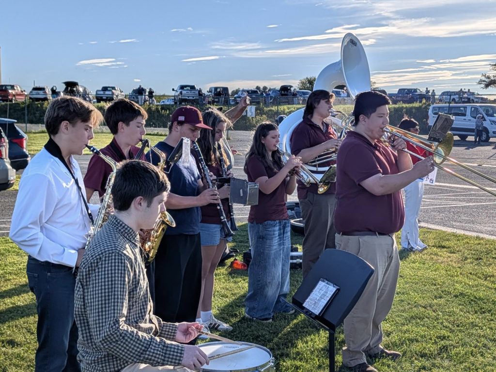 Member of the LMMHS Band