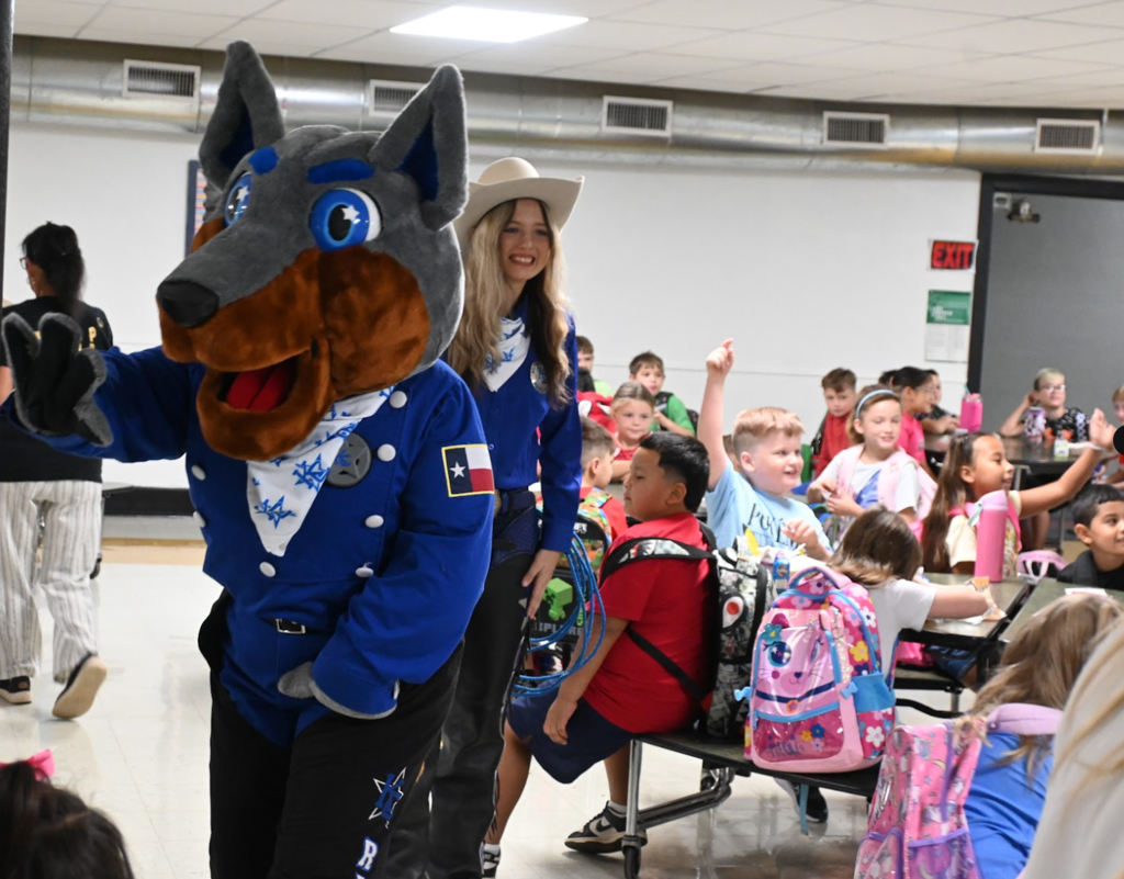 Kilgore Mascots greeted the students. 