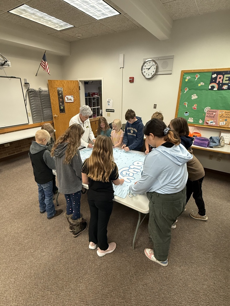 4th Grade Students Making Blankets with Mrs. Hansen