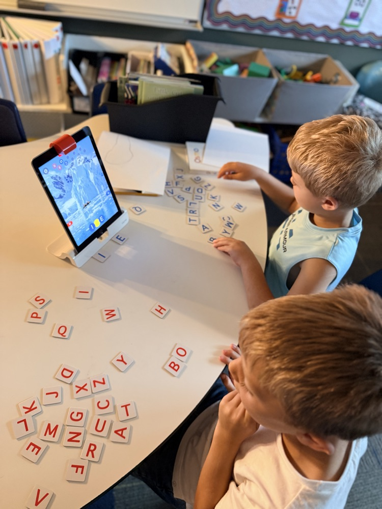 students practicing spelling 