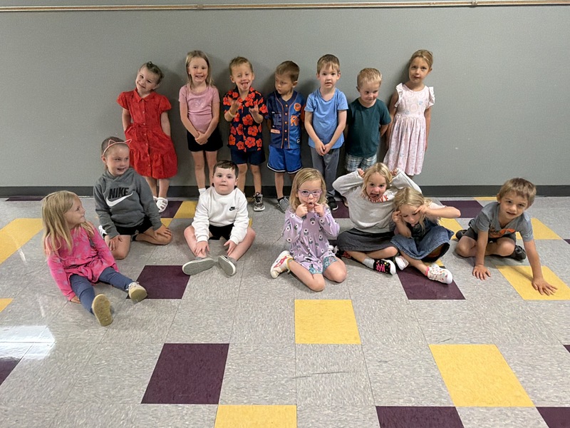 preschoolers being goofy