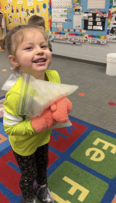 Preschoolers with ice cream